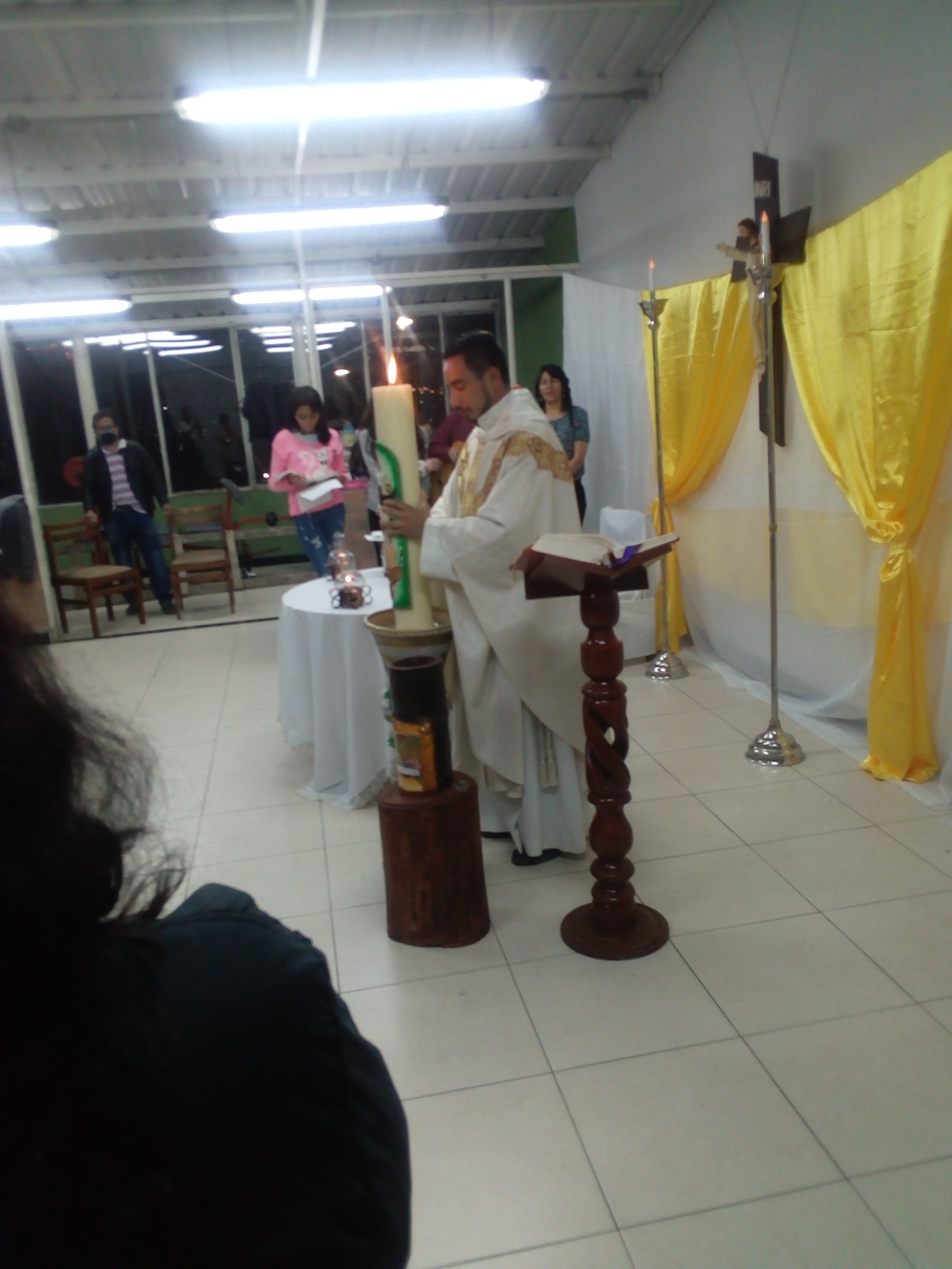 https://arquimedia.s3.amazonaws.com/62/semana-santa/1-8jpg.jpg