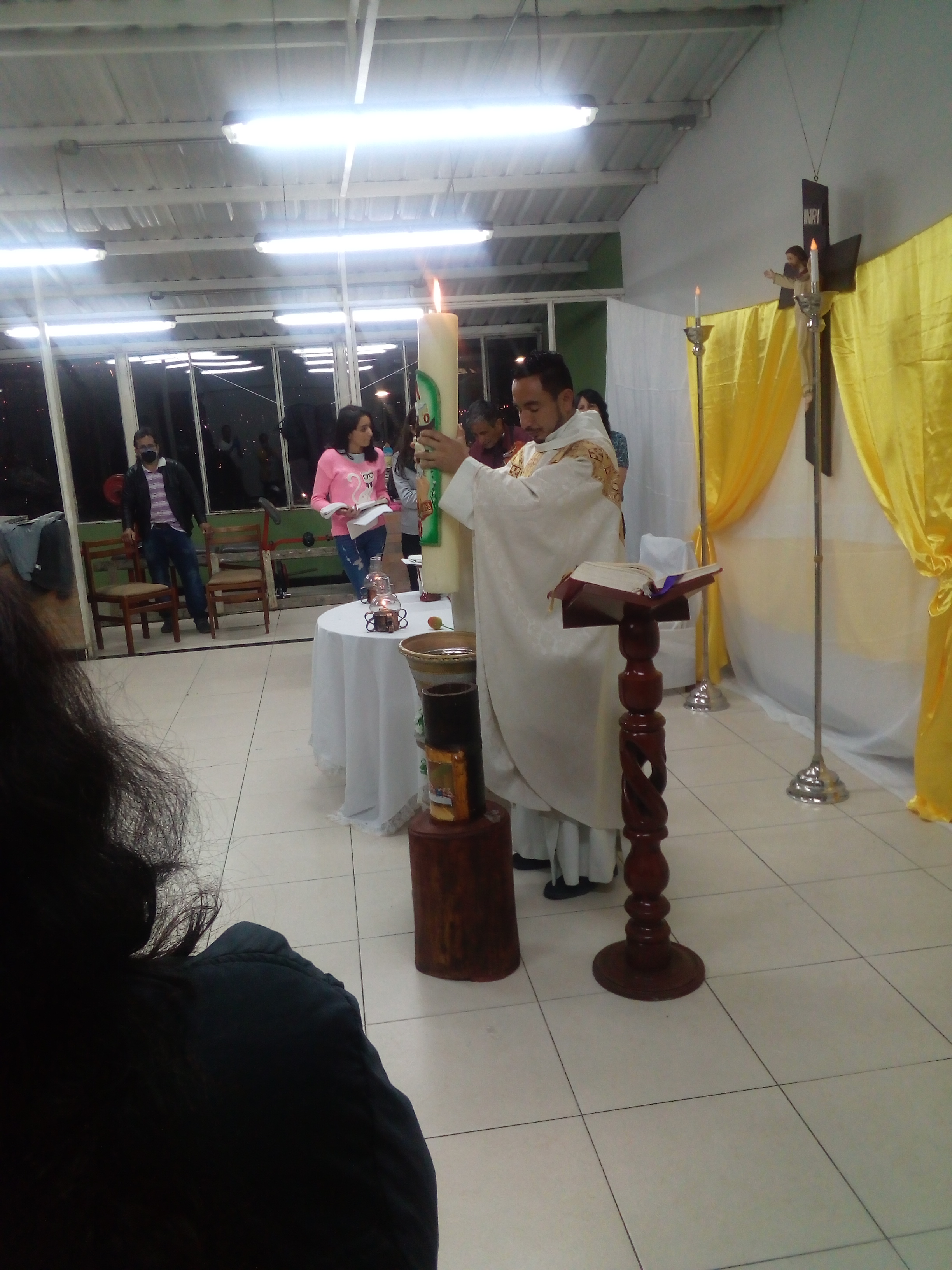 https://arquimedia.s3.amazonaws.com/62/semana-santa/1-10jpg.jpg