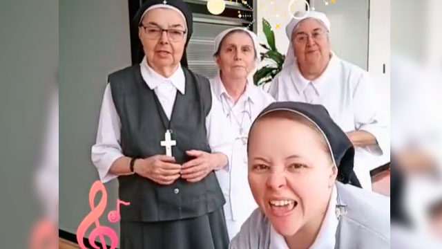 https://arquimedia.s3.amazonaws.com/375/vicaria/monjas-tik-tokjpg.jpg